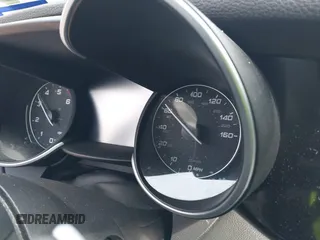 2017 Alfa Romeo Giulia Ti z VIN ZARFAECN7H7541762, wystawiony jako IAAI lot #41549460 z przebiegiem Nie podano mil oraz . Historia ofert i sprzedaży dostępna na DreamBid. Obrazek 15.
