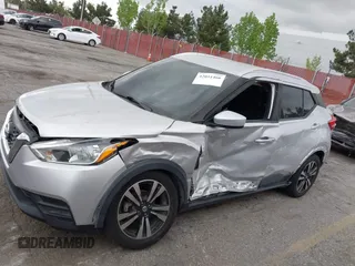 2019 Nissan Kicks SR with VIN 3N1CP5CU1KL535075, listed as a IAAI auction lot 42051466 with 73,730 mi miles. Bid and sale history available at carsss.com. Image 13.