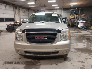 2007 GMC Yukon XL SLT with VIN 1GKFK163X7J225868, listed as a IAAI auction lot 41549662 with 169,395 mi miles. Bid and sale history available at carsss.com. Image 13.
