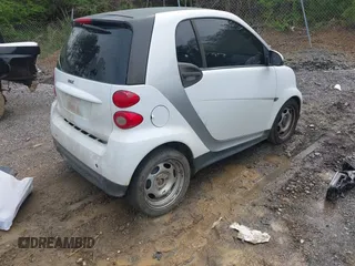 2015 Smart fortwo Passion with VIN WMEEJ3BA9FK801907, listed as a IAAI auction lot 41936004 with 72,152 mi miles and . Bid and sale history available at DreamBid. Image 4.