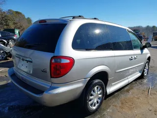 2003 Chrysler Town & Country EX with VIN 2C4GP74L83R212596, listed as a IAAI auction lot 41335410 with Not Provided miles and . Bid and sale history available at carsss.com. Image 4.