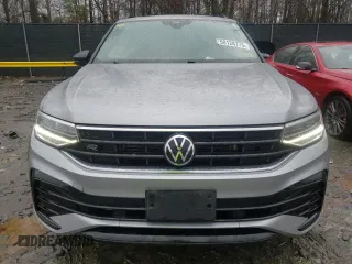 2022 Volkswagen Tiguan SE R-Line Black z VIN 3VV8B7AX4NM095539, wystawiony jako Copart lot #50128775 z przebiegiem 48 627 mil mil oraz Szkoda całkowita • Salvage title. Historia ofert i sprzedaży dostępna na DreamBid. Obrazek 5.