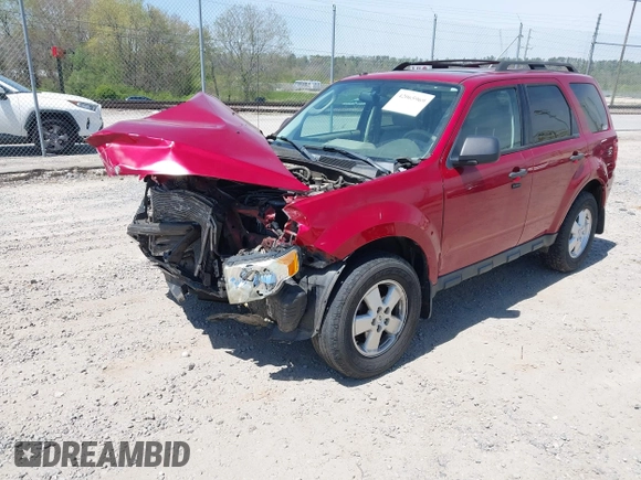 2011 Ford Escape XLT z VIN 1FMCU9D79BKB50978, wystawiony jako IAAI lot #42065969 z przebiegiem 156 619 mil mil oraz . Historia ofert i sprzedaży dostępna na DreamBid. Obrazek 2.