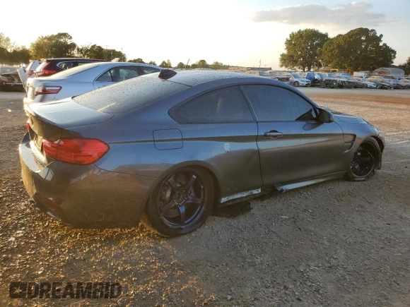 2016 BMW M4 with VIN WBS3R9C5XGK338284, listed as a Copart auction lot 70488743 with 86,452 mi miles. Bid and sale history available at carsss.com. Image 3.