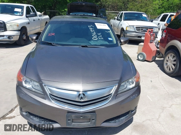 2013 Acura ILX Premium Pkg with VIN 19VDE1F55DE006393, listed as a IAAI auction lot 42001406 with 117,105 mi miles. Bid and sale history available at carsss.com. Image 6.