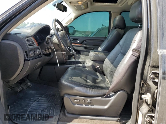2013 Chevrolet Suburban with VIN 1GNWKMEG4DR361726, listed as a Copart auction lot 51539555 with 188,469 mi miles and Clean title. Bid and sale history available at DreamBid. Image 7.
