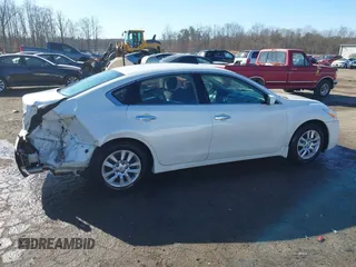 2013 Nissan Altima SV with VIN 1N4AL3APXDN544741, listed as a IAAI auction lot 41435981 with 18,990 mi miles and . Bid and sale history available at carsss.com. Image 13.