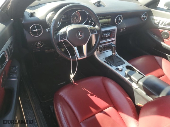 2016 Mercedes-Benz SLK-Class SLK 350 with VIN WDDPK5HA0GF117609, listed as a Copart auction lot 47100995 with 41,556 mi miles and Clean Title. Bid and sale history available at carsss.com. Image 8.