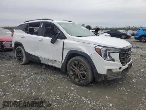2022 GMC Terrain SLT with VIN 3GKALVEV7NL302641, listed as a Copart auction lot 51687135 with 43,258 mi miles and Salvage Title. Bid and sale history available at carsss.com. Image 4.