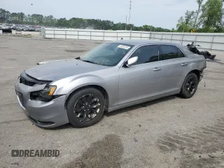 2016 Chrysler 300 Limited z VIN 2C3CCAAG1GH233711, wystawiony jako Copart lot #53933315 z przebiegiem 246 395 mil mil oraz Szkoda całkowita • Salvage title. Historia ofert i sprzedaży dostępna na DreamBid. Obrazek 1.
