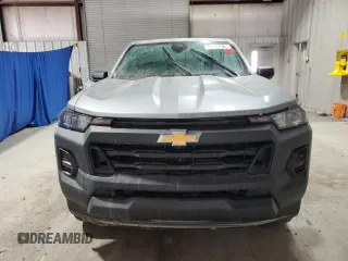 2024 Chevrolet Colorado 2WD Work Truck z VIN 1GCGSBEC2R1225924, wystawiony jako Copart lot #46835315 z przebiegiem Nie podano mil oraz Szkoda całkowita • Salvage title. Historia ofert i sprzedaży dostępna na DreamBid. Obrazek 5.