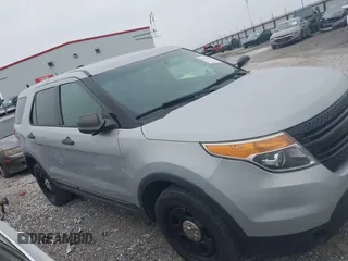 2013 Ford Utility Police Interceptor with VIN 1FM5K8AR1DGC40632, listed as a IAAI auction lot 41944997 with 126,157 mi miles. Bid and sale history available at carsss.com. Image 13.