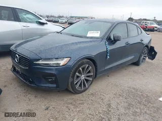 2021 Volvo S60 Momentum with VIN 7JR102FZ0MG118621, listed as a IAAI auction lot 41603168 with 43,585 mi miles. Bid and sale history available at carsss.com. Image 17.