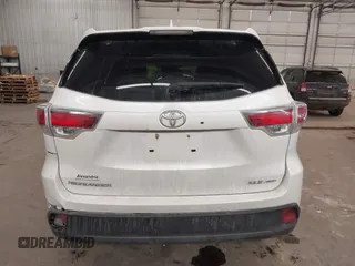 2016 Toyota Highlander XLE z VIN 5TDJKRFH8GS242509, wystawiony jako IAAI lot #41217281 z przebiegiem 203 373 mil mil oraz . Historia ofert i sprzedaży dostępna na DreamBid. Obrazek 17.