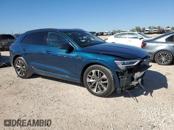 2021 Audi e-tron Premium Plus with VIN WA1LAAGE3MB016151, listed as a Copart auction lot 82004174 with 17,218 mi miles and Clean Title. Bid and sale history available at DreamBid. Image 4.