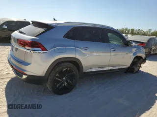 2022 Volkswagen Atlas SE with VIN 1V2JC2CA9NC230068, listed as a Copart auction lot 77862374 with 37,343 mi miles and Salvage title. Bid and sale history available at DreamBid. Image 3.
