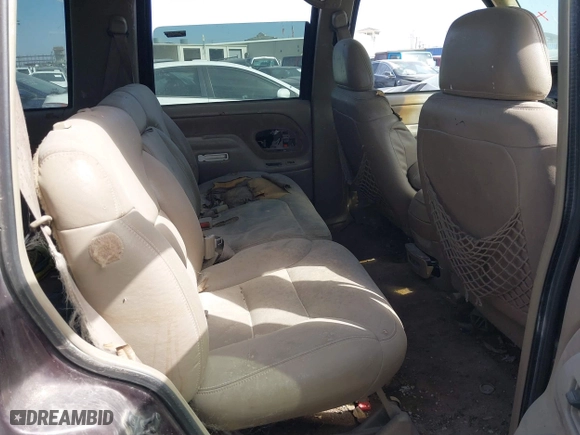 1997 Chevrolet Tahoe with VIN 1GNEK13R8VJ329165, listed as a IAAI auction lot 41631672 with 166,976 mi miles. Bid and sale history available at carsss.com. Image 8.