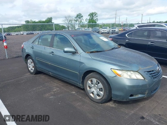 2008 Toyota Camry LE with VIN 4T1BE46K48U769370, listed as a IAAI auction lot 42088872 with 180,289 mi miles. Bid and sale history available at carsss.com. Image 1.