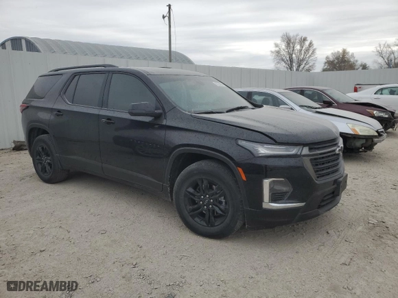 2022 Chevrolet Traverse LS with VIN 1GNERFKWXNJ185960, listed as a Copart auction lot 82153324 with 28,145 mi miles and Salvage Title. Bid and sale history available at carsss.com. Image 4.