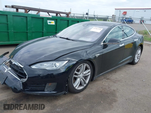 2016 Tesla Model S 90D с VIN 5YJSA1E27GF129855, выставлен на аукционе IAAI как лот 42282536 с пробегом 92 050 миль миль и . История ставок и продаж доступна на DreamBid. Изображение 20.