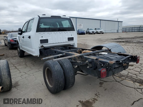 2022 Ford F-350 XL with VIN 1FD8W3HT3NEE12596, listed as a Copart auction lot 51074445 with 213,784 mi miles and Clean Title. Bid and sale history available at DreamBid. Image 2.
