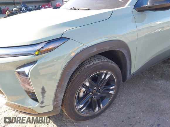 2025 Chevrolet Trax ACTIV with VIN KL77LKEP5SC107857, listed as a IAAI auction lot 41635293 with 5,924 mi miles and . Bid and sale history available at DreamBid. Image 6.