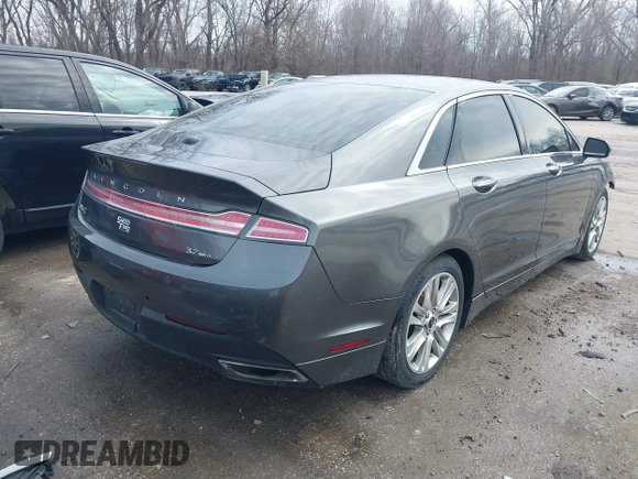 2015 Lincoln MKZ z VIN 3LN6L2JK4FR623686, wystawiony jako IAAI lot #41721095 z przebiegiem 197 922 mil mil oraz . Historia ofert i sprzedaży dostępna na DreamBid. Obrazek 4.