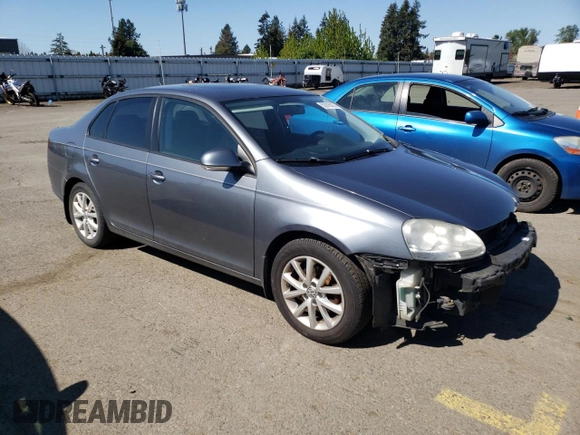 2010 Volkswagen Jetta SE z VIN 3VWRX7AJ4AM129714, wystawiony jako Copart lot #52975835 z przebiegiem 166 554 mil mil oraz Szkoda całkowita • Salvage title. Historia ofert i sprzedaży dostępna na DreamBid. Obrazek 4.