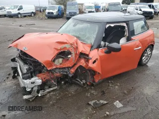 2020 MINI Hardtop Cooper with VIN WMWXR3C00L2L53779, listed as a Copart auction lot 80743904 with Not provided miles and Non repairable. Bid and sale history available at DreamBid. Image 1.