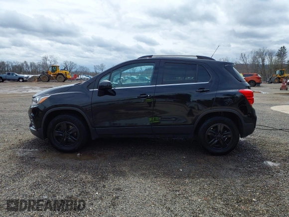 2018 Chevrolet Trax LT with VIN 3GNCJPSB7JL332871, listed as a IAAI auction lot 41946788 with 60,987 mi miles. Bid and sale history available at carsss.com. Image 15.