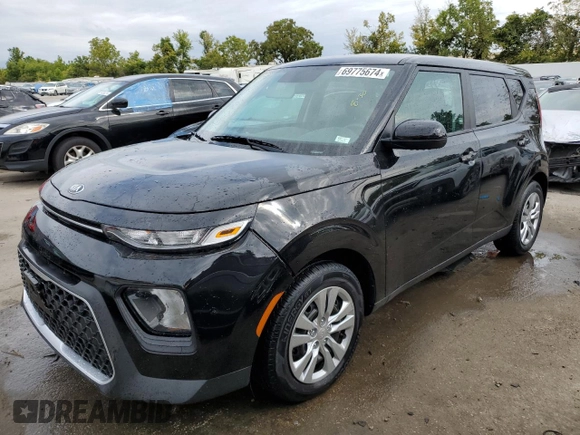 2020 Kia Soul X-Line with VIN KNDJ23AU2L7714581, listed as a Copart auction lot 69775674 with 17,639 mi miles and Salvage Title. Bid and sale history available at carsss.com. Image 1.