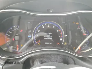2020 Jeep Grand Cherokee Trackhawk z VIN 1C4RJFN94LC314087, wystawiony jako Copart lot #51484835 z przebiegiem 38 306 mil mil oraz Szkoda całkowita • Salvage title. Historia ofert i sprzedaży dostępna na DreamBid. Obrazek 9.