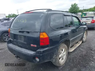 2007 GMC Envoy SLE z VIN 1GKDT13S572230938, wystawiony jako IAAI lot #42301263 z przebiegiem 184 929 mil mil oraz . Historia ofert i sprzedaży dostępna na DreamBid. Obrazek 4.