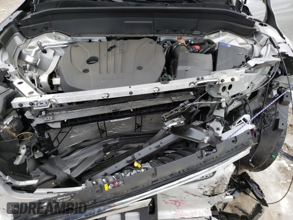 2024 Volvo XC90 Plus Bright Theme with VIN YV4L12PE8R1173048, listed as a Copart auction lot 83566354 with 13,738 mi miles and Salvage Title. Bid and sale history available at DreamBid. Image 12.