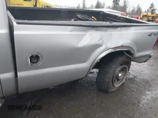 2003 Ford F-350 XL z VIN 1FTSW31F63EB28150, wystawiony jako IAAI lot #41600324 z przebiegiem Nie podano mil oraz . Historia ofert i sprzedaży dostępna na DreamBid. Obrazek 6.