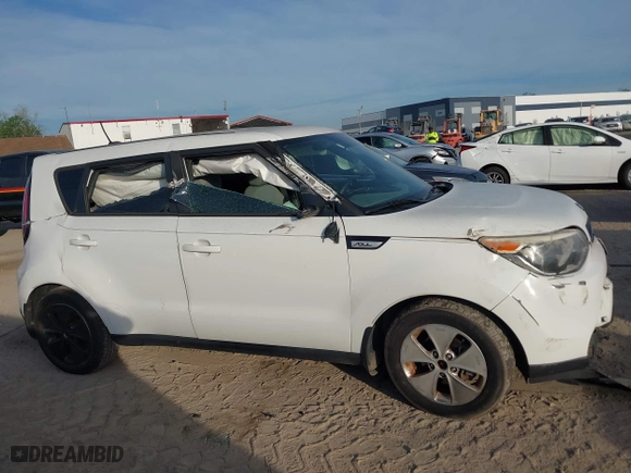 2016 Kia Soul with VIN KNDJN2A21G7379139, listed as a IAAI auction lot 41890939 with 138,630 mi miles. Bid and sale history available at carsss.com. Image 14.