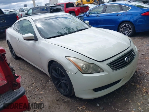 2008 Infiniti G37 Journey with VIN JNKCV64E68M127863, listed as a IAAI auction lot 42199662 with 141,765 mi miles. Bid and sale history available at carsss.com. Image 1.