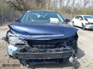 2014 Toyota Avalon Hybrid Limited with VIN 4T1BD1EB5EU024433, listed as a IAAI auction lot 41942865 with 142,377 mi miles. Bid and sale history available at carsss.com. Image 13.