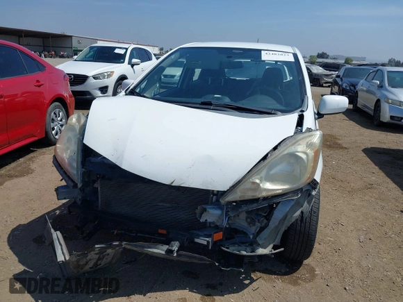 2009 Honda Fit Sport с VIN JHMGE884X9S031777, выставлен на аукционе IAAI как лот 42482823 с пробегом 317 667 миль миль и . История ставок и продаж доступна на DreamBid. Изображение 6.