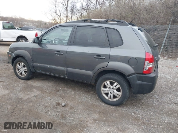 2007 Hyundai Tucson SE with VIN KM8JN12D57U522679, listed as a IAAI auction lot 41891506 with 223,190 mi miles. Bid and sale history available at carsss.com. Image 3.