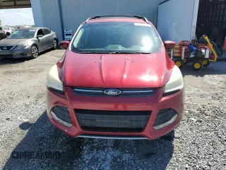 2013 Ford Escape SE with VIN 1FMCU0GX3DUC83749, listed as a Copart auction lot 51007375 with 97,027 mi miles and Salvage Title. Bid and sale history available at DreamBid. Image 5.