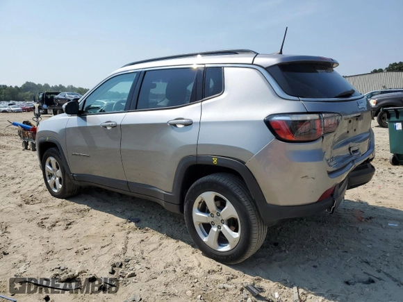 2019 Jeep Compass Latitude with VIN 3C4NJDBB3KT847058, listed as a Copart auction lot 60698065 with 90,687 mi miles and Salvage title. Bid and sale history available at DreamBid. Image 2.