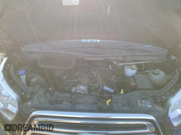 2018 Ford Transit Passenger XL with VIN 1FBVU4XG3JKA28907, listed as a Copart auction lot 69424444 with 61,411 mi miles and Salvage Title. Bid and sale history available at DreamBid. Image 12.