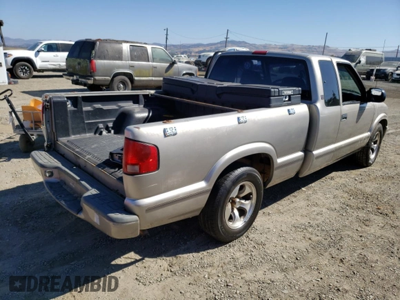 1999 GMC Sonoma SLS with VIN 1GTCS19X0X8530851, listed as a Copart auction lot 69718564 with 0 mi miles and Salvage Title. Bid and sale history available at carsss.com. Image 3.