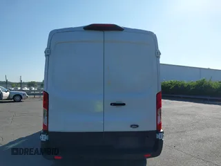 2019 Ford Transit с VIN 1FTBW2CM8KKB73077, выставлен на аукционе IAAI как лот 42398743 с пробегом 94 853 миль миль и . История ставок и продаж доступна на DreamBid. Изображение 16.