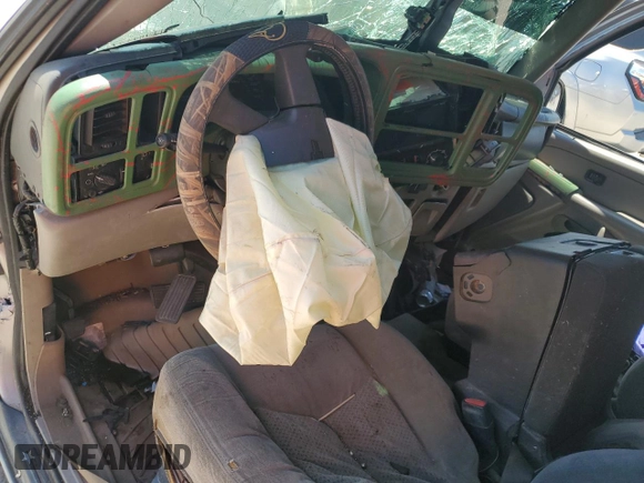 2004 Chevrolet Tahoe LS with VIN 1GNEC13V64J327536, listed as a Copart auction lot 52971375 with Not provided miles and Salvage title. Bid and sale history available at DreamBid. Image 8.