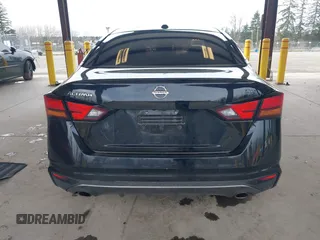 2019 Nissan Altima 2.5 SR with VIN 1N4BL4CV8KC245537, listed as a IAAI auction lot 41808203 with 101,419 mi miles. Bid and sale history available at carsss.com. Image 16.