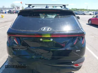 2022 Hyundai Tucson SEL z VIN 5NMJFCAE5NH046879, wystawiony jako IAAI lot #42295125 z przebiegiem 24 448 mil mil oraz . Historia ofert i sprzedaży dostępna na DreamBid. Obrazek 16.