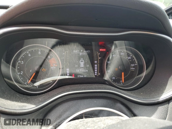 2019 Jeep Cherokee Latitude Plus z VIN 1C4PJMLBXKD191003, wystawiony jako Copart lot #58204625 z przebiegiem 57 866 mil mil oraz Szkoda całkowita • Salvage title. Historia ofert i sprzedaży dostępna na DreamBid. Obrazek 9.