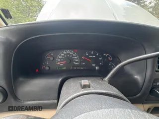 2005 Ford Excursion Eddie Bauer z VIN 1FMNU45S55ED43971, wystawiony jako Copart lot #62346055 z przebiegiem 216 668 mil mil oraz Czysty tytuł • Clean title. Historia ofert i sprzedaży dostępna na DreamBid. Obrazek 8.